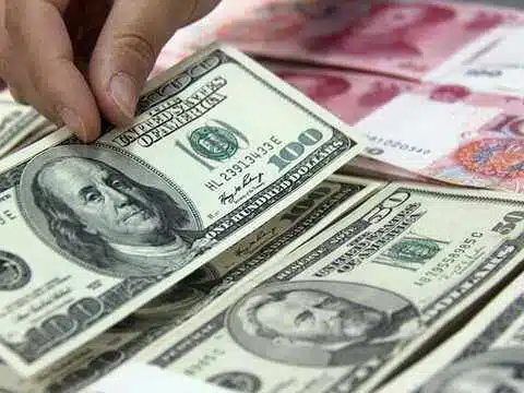 连续五个月站稳3.4万亿美元关口，估值效应驱动8月外储抬升