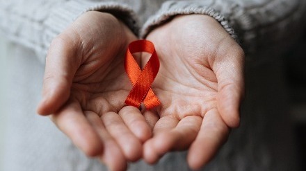艾滋病流行终结不远了？一年两针、预防HIV近100%有效的药物在美获批上市