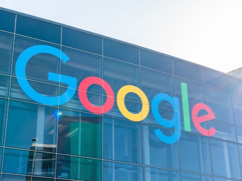 谷歌推出Gemini3！模型竞赛转向“落地速度”？上线首日即接入搜索体系