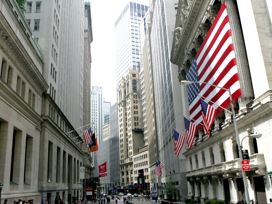 华尔街新年预测出炉！德银最乐观，这些因素成为焦点