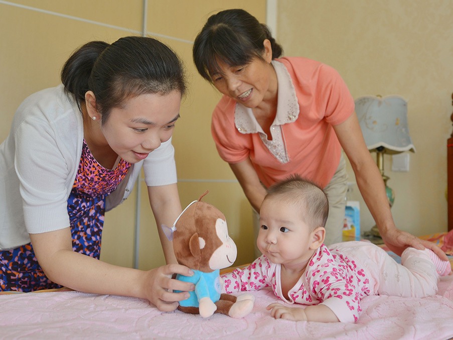 生育津贴无需结婚证直发个人，职场宝妈人均超2.6万