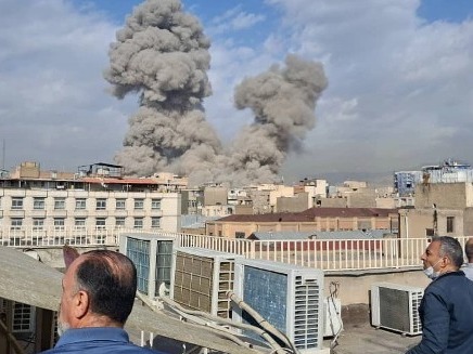 全球市场开启无差别抛售，历史复盘：冲突后股市、原油、黄金怎么走  