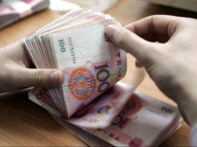 地方化债加快推进，隐性债务余额快速压减