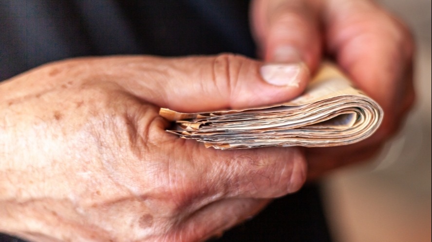 壹快评｜给农民涨养老金，力度可以再大点