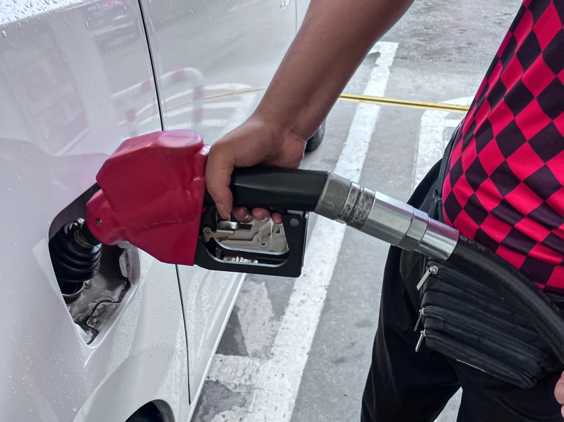 伊以冲突三周：国际油价涨超四成，国内油价下周或迎年内最大涨幅