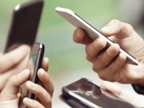 AI抢走存储产能后，中端手机开始涨价