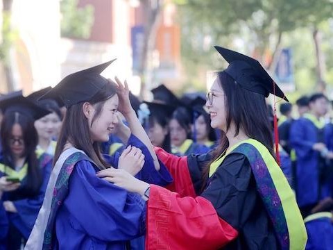 中国最高薪本科专业易主 硬科技重塑高校专业新赛道