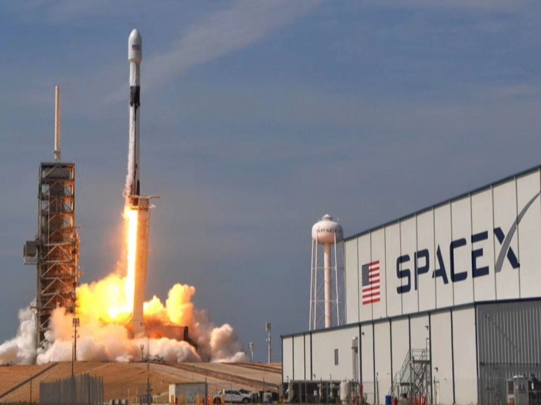 日线六连阴！SpaceX市值蒸发超1万亿美元，机构散户全被套